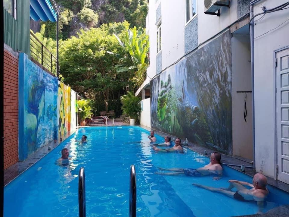 Thien Thanh Hotel Phong Nha Exterior photo